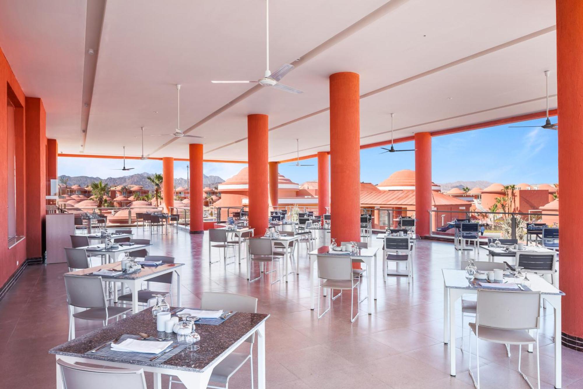 Pickalbatros Laguna Club Resort Sharm El Sheikh Zewnętrze zdjęcie Restaurant at the hotel